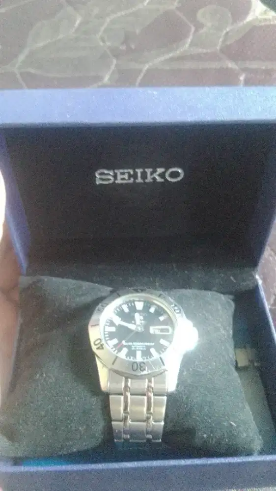 Jam tangan Seiko 5 sport