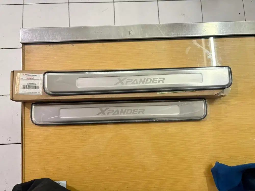 SCUFF PLATE XPANDER