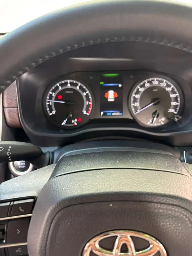 Toyota Kijang Innova 2023 Bensin