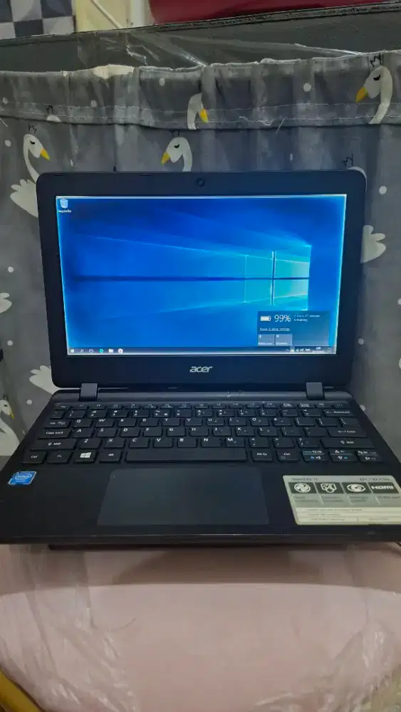 JUAL LAPTOP ACER ASPIRE ES1-132