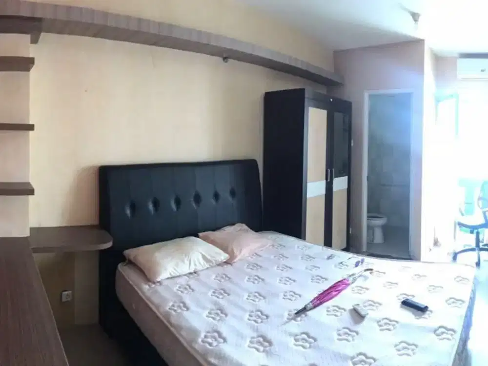 Apartment Green Pramuka City studio jual murah Furnish