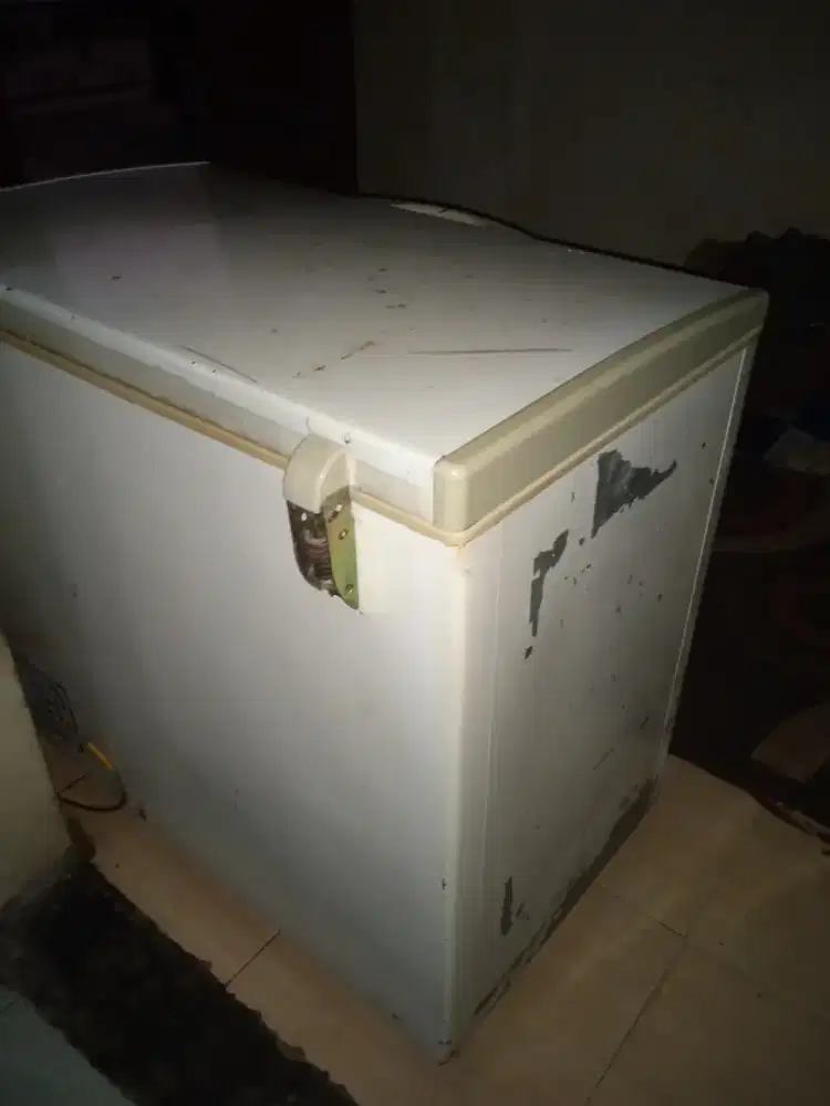Dijual Freezer Sharp