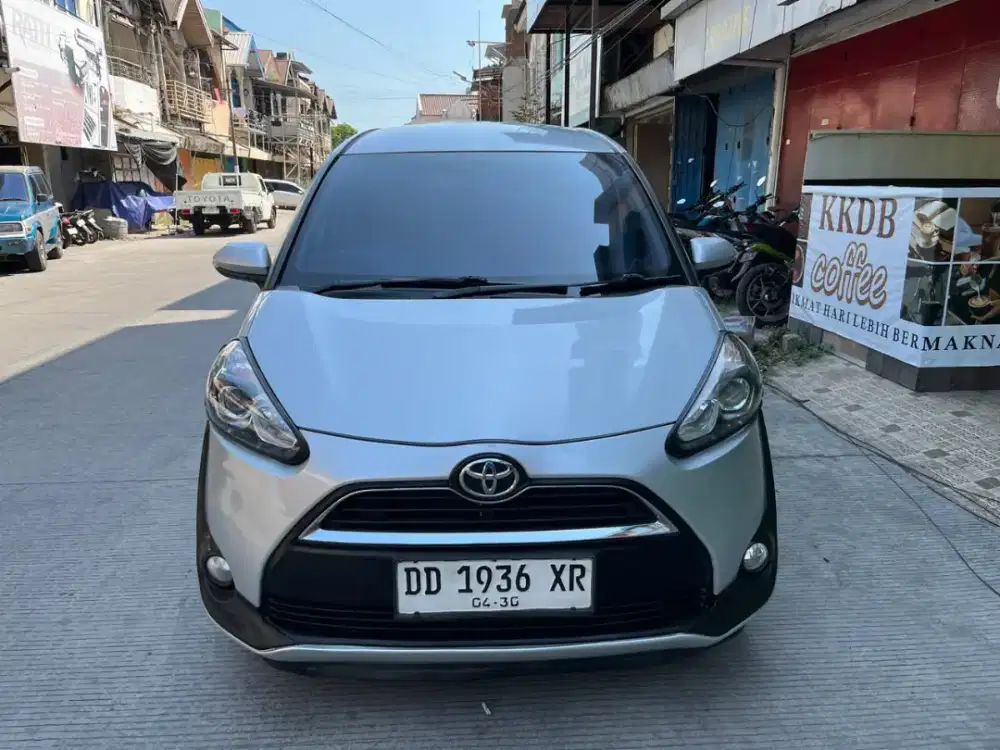 DI jual cepat Mobil Pribadi Toyota Sienta G Manual Th 2017 Mulus