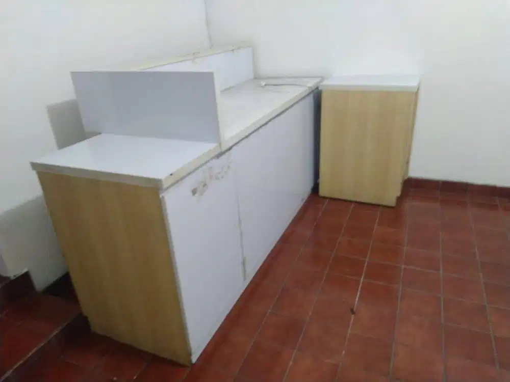DIJUAL MEJA RACIK