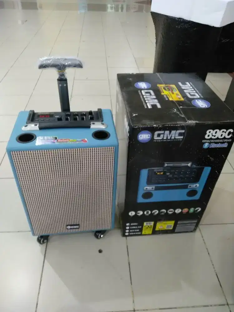 Speaker Portable 8 inch GMC 896C Bluetooth Karaoke
2 Mic Wireless