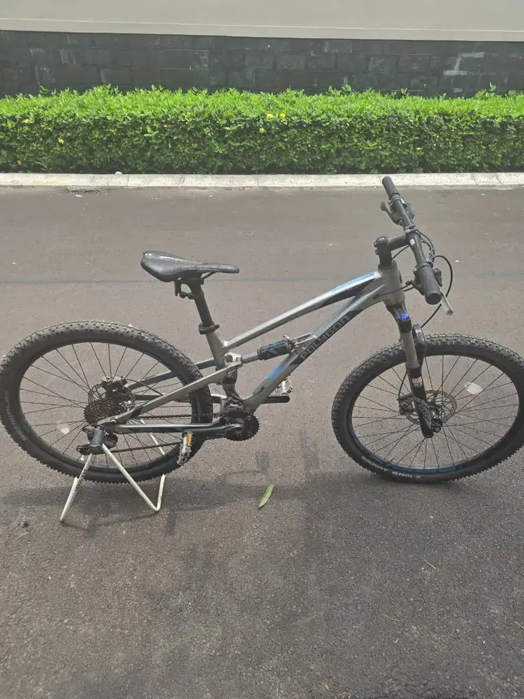 Sepeda Polygon Siskiu D7 tahun 2018