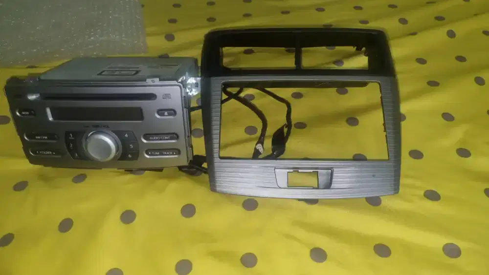 Head unit avanza veloz 2013