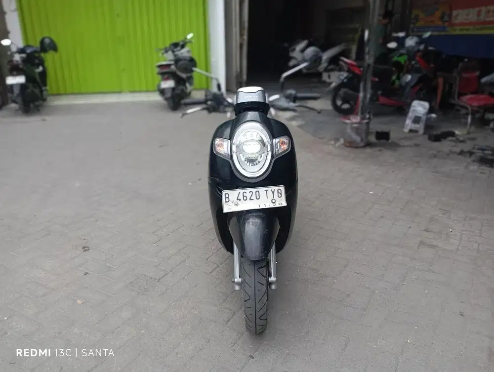 [PROMO] Honda Scoopy Tahun 2018 Surat komplit
