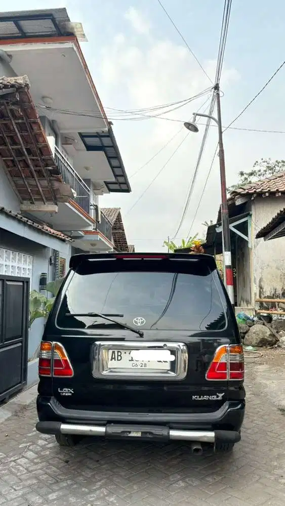 Toyota Kijang 2004 Bensin