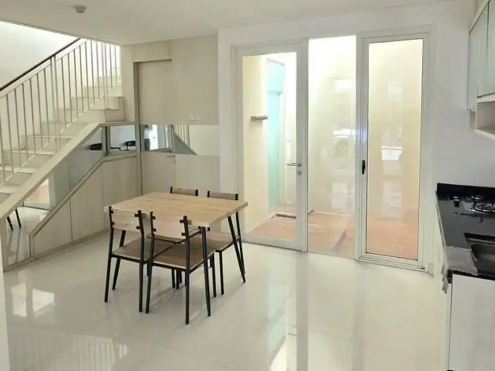House For RENT!! Rumah Grand Island, Pakuwon City - Furnish & Siap Huni