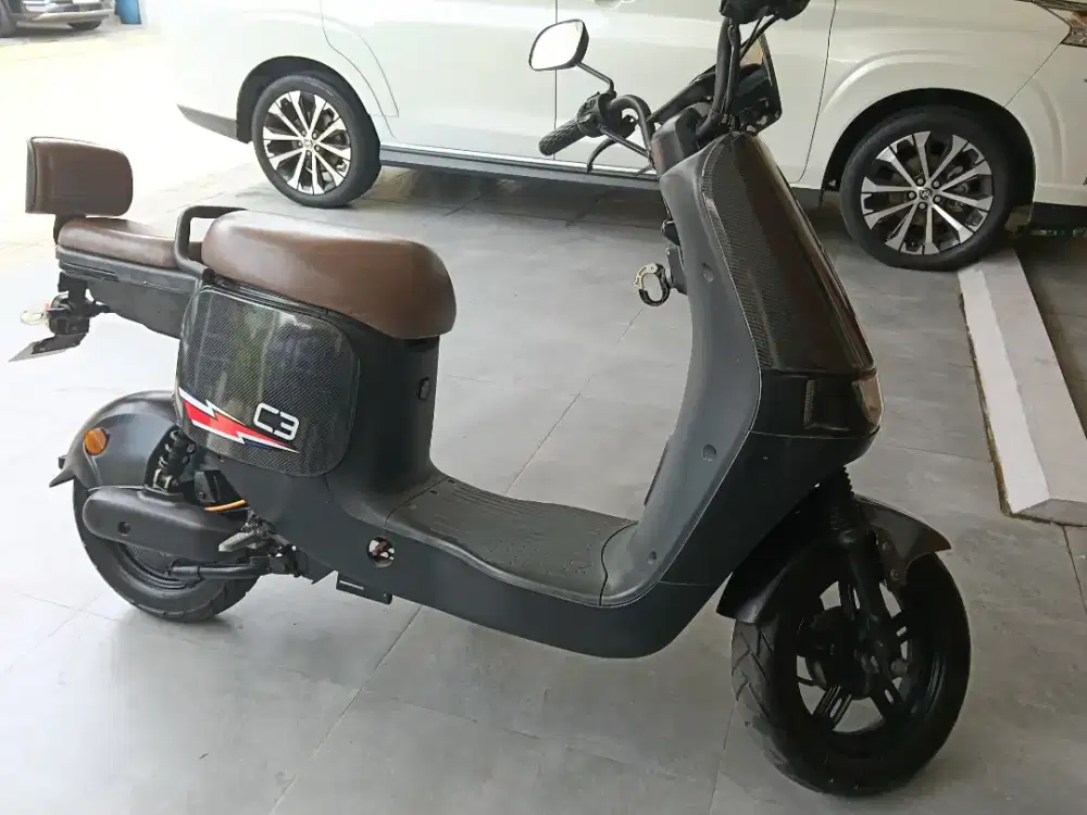 Viar C3 Like New
