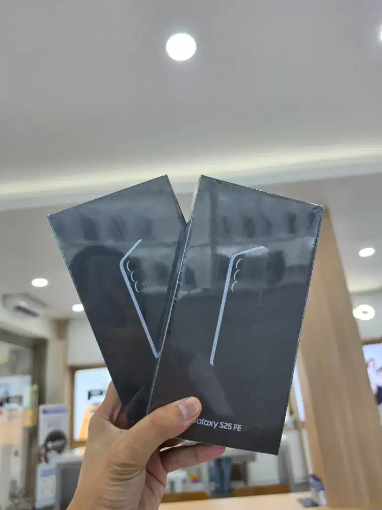SAMSUNG S25 FE 8/256