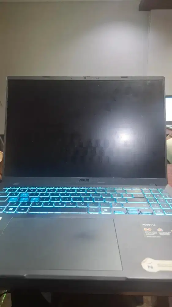 Laptop ASUS Vivobook 16 V3607VU RAM 32GB SSD 2 TB