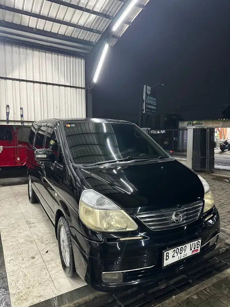 Nissan Serena HWS AT (2005)