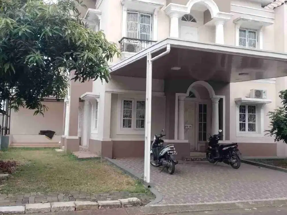 Rumah Siap Huni, Dijual Cepat, Di Rafles Hills Cibubur, Posisi Hook.