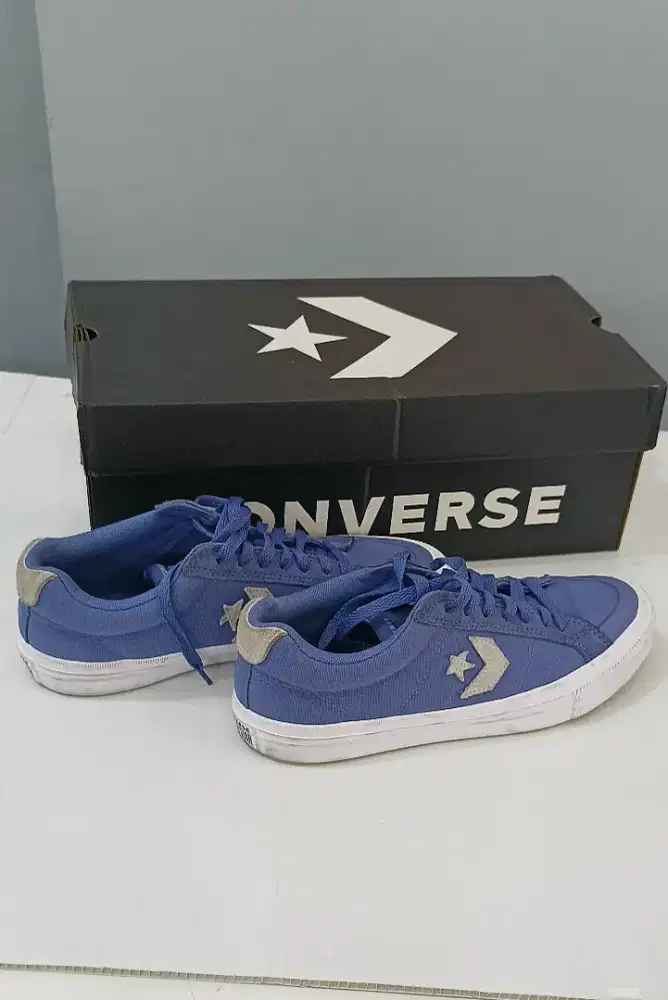 sepatu pria merk converse all star,lembut,nyamani,tidak panas,ringan