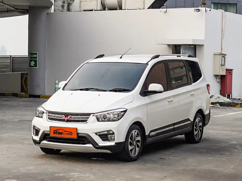 Wuling Confero S 1.5 MT 2018