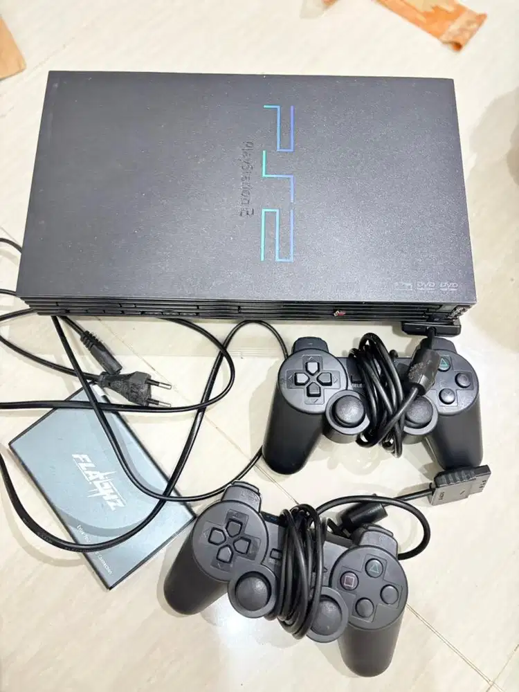 PLAYSTATION 2 - SONY