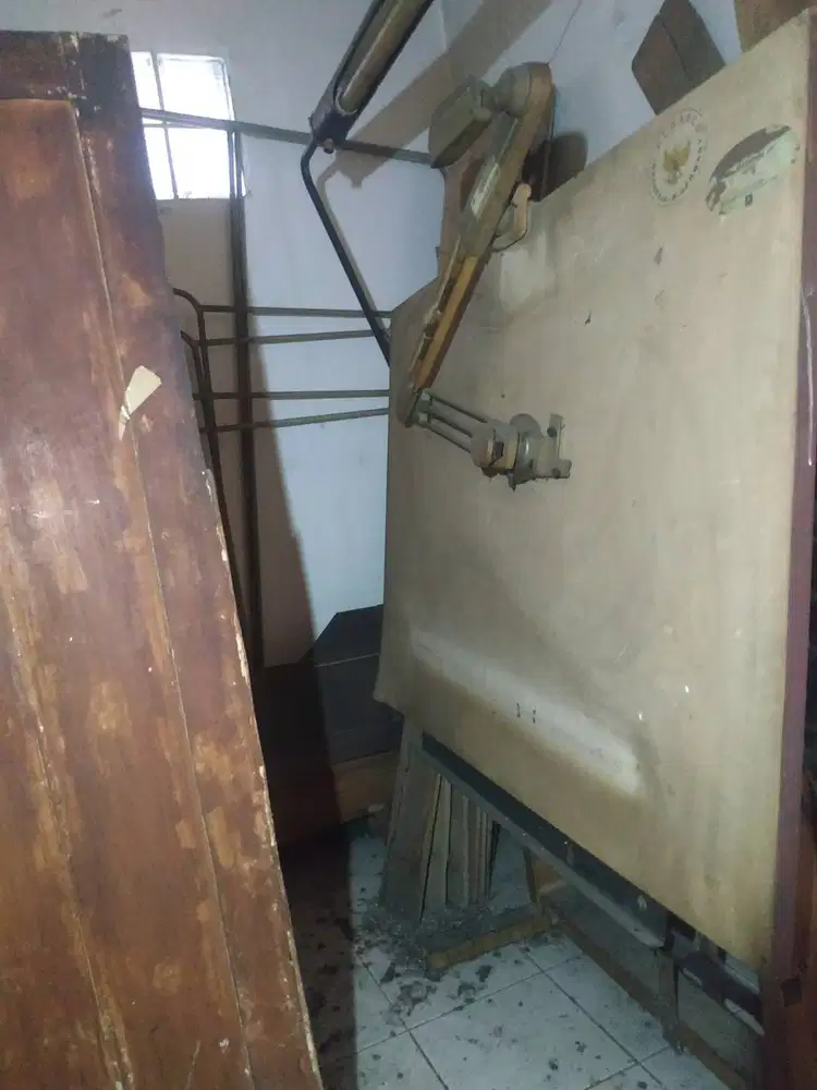 DIJUAL MEJA GAMBAR BEKAS – KONDISI MASIH LAYAK PAKAI
