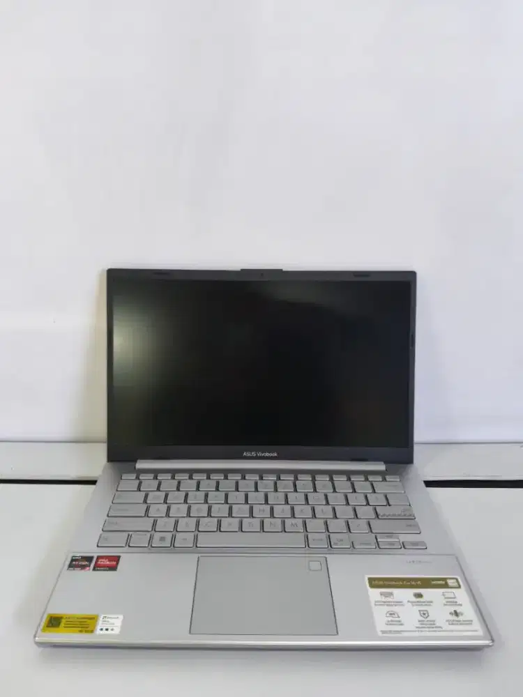 ASUS VIVOBOOK RYZEN 3 RAM 8GB SSD 256GB SIAP PAKAI