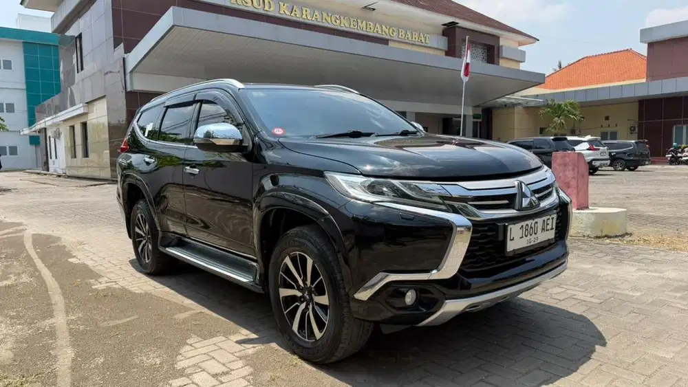 Mitsubishi all new pajero sport dakar 4x2 AT sun roff limited edition