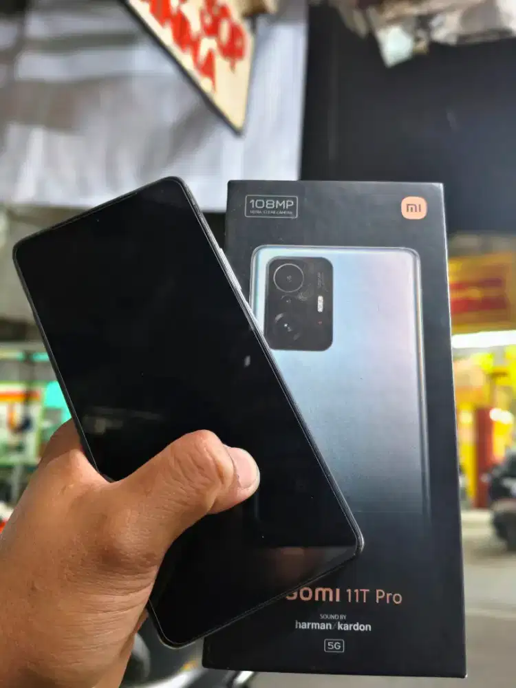 Dijual Xiaomi 11t Pro 12/256