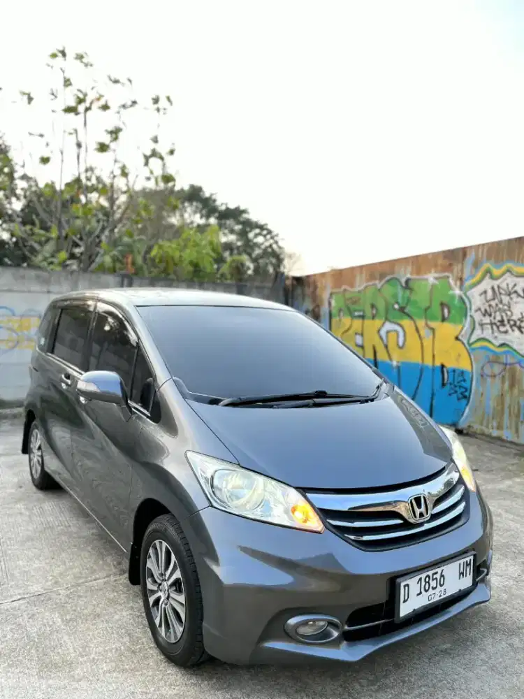 HONDA FREED E PSD 1.5 AUTOMATIC 2013