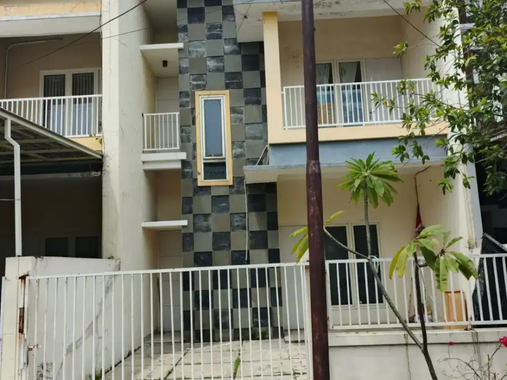 DISEWAKAN MURAHH!! Rumah Jatayu, Sidoarjo - Bangunan 2 Lantai