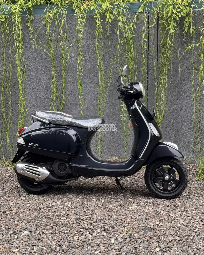 JUAL MURAH VESPA LX 125 iGET 2018 MULUS