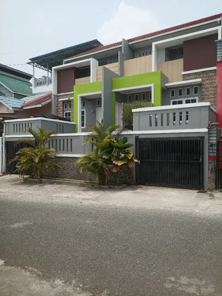Rumah dijual Lantai 2