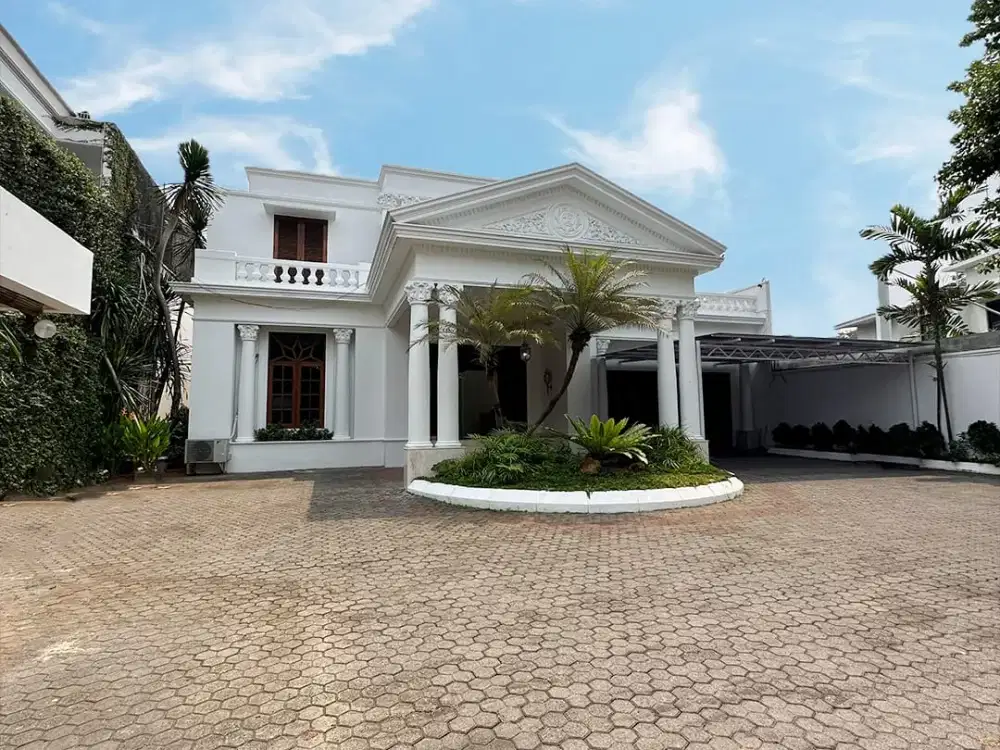 For Rent. Classic House On Menteng Surounded On Major Embassy