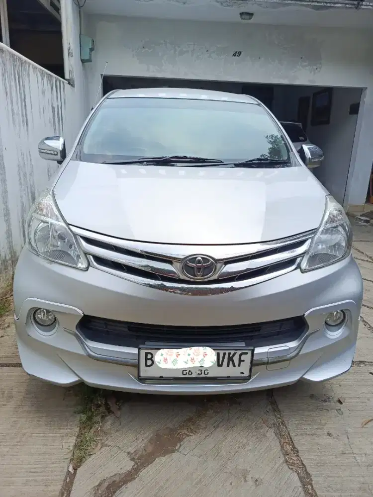Dijual Avanza G Luxury 1,3 th 2015 AT Low Km Silver