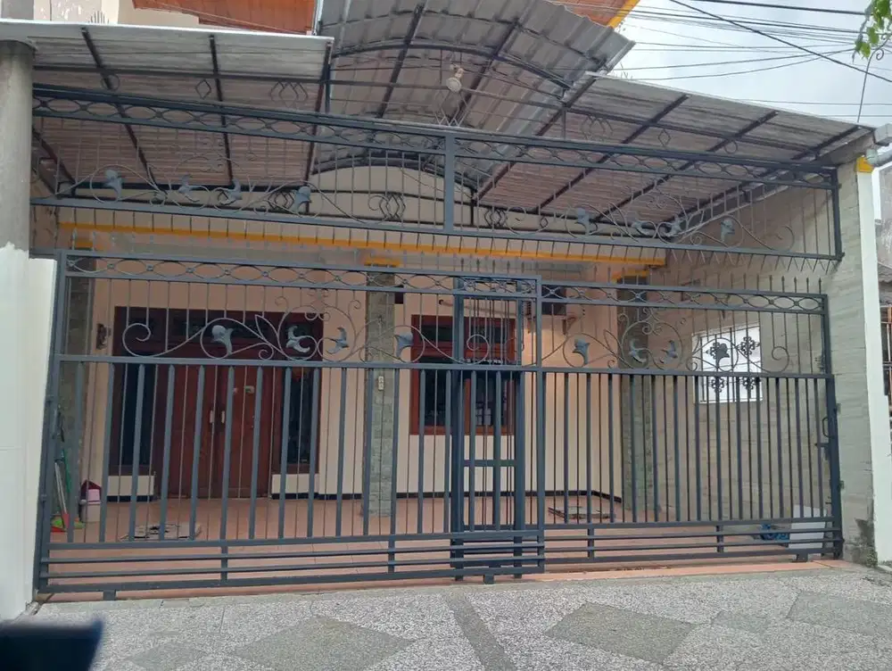 DISEWAKAN RUMAH PURI ANJASMORO