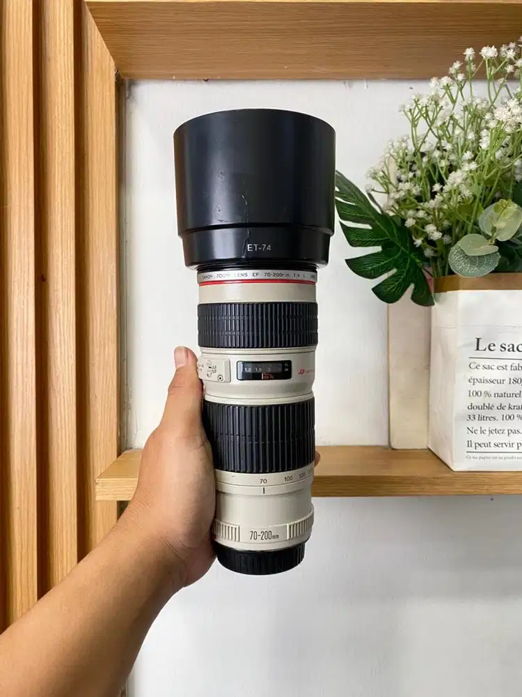 Lensa Tele Canon 70-200mm f2.8 F4L