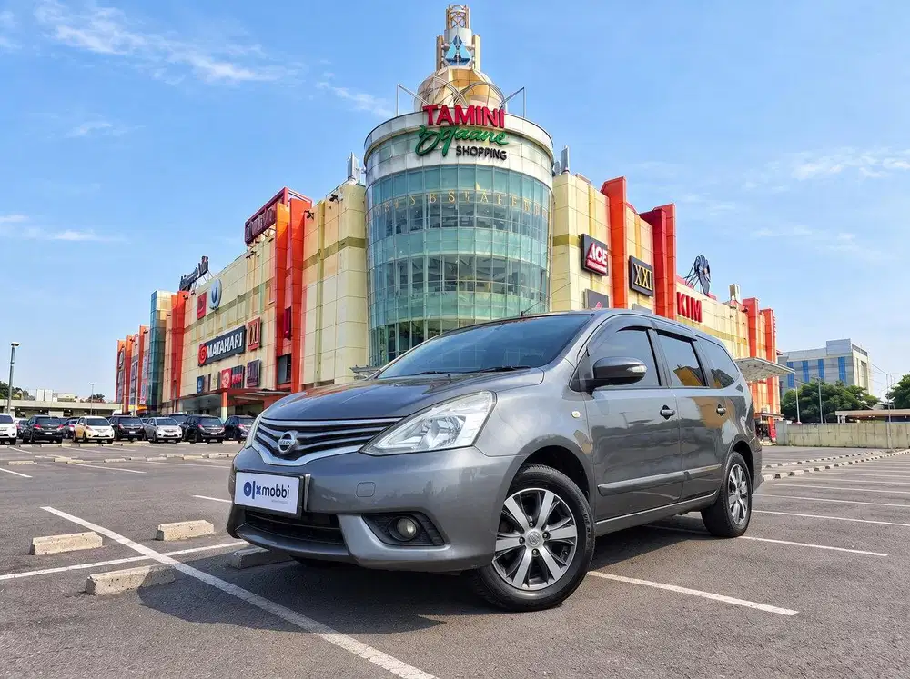 TDP RENDAH - Nissan Grand livina 1.5 XV Bensin-AT 2015 Hitam CJUGB