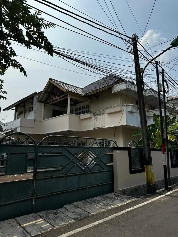 Dijual rumah di pondok kelapa jaktim