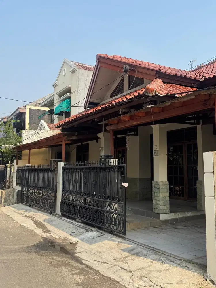 Disewakan rumah Jalan Bulak Barat 5 no 2, Klender, Jakarta Timur