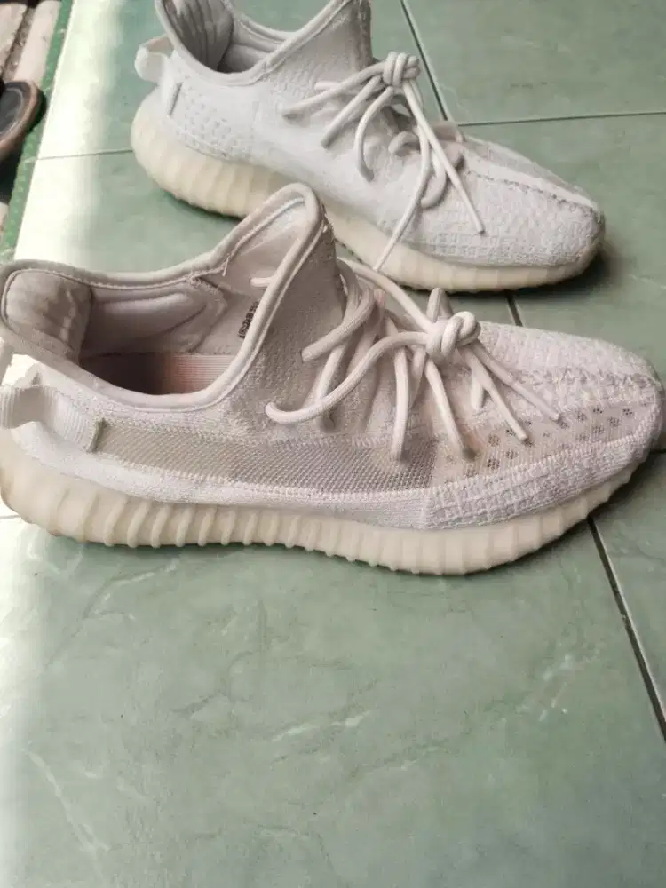 Yeezy boost 350 v2