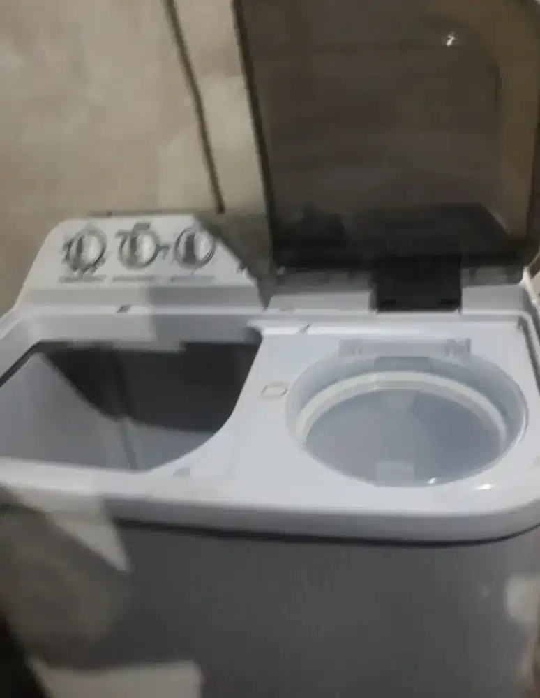 Servis mesin cuci dan kulkas