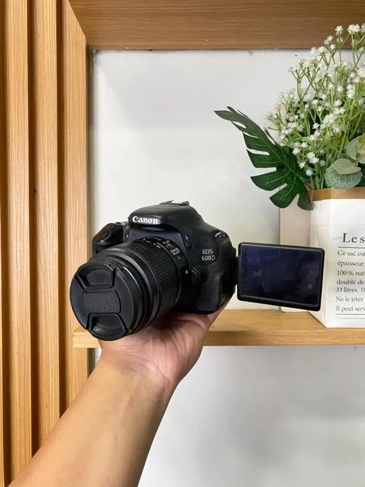 Dslr Canon 600D flip murah
