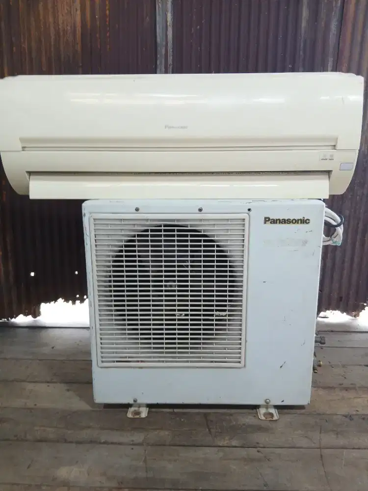 MENJUAL AC BEKAS 1/2 PK KOMPLIT