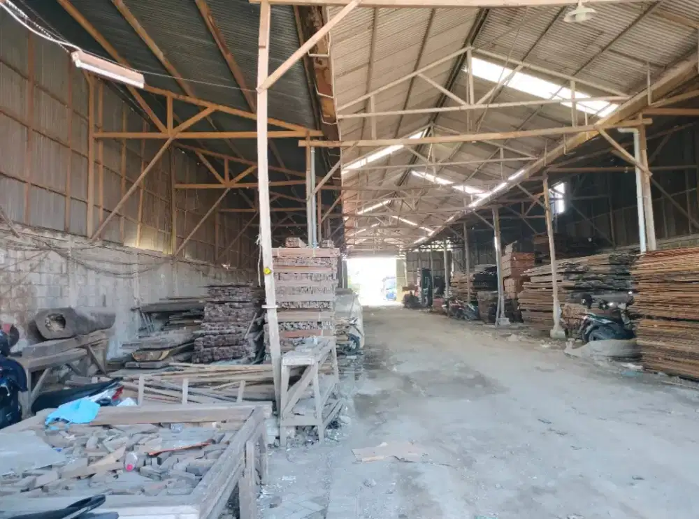 Lahan + Gudang industri 
Benowo Surabaya