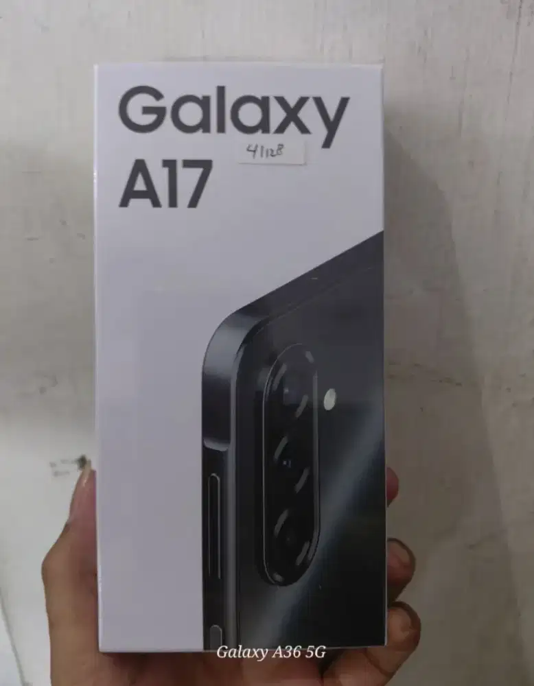 Smartphone Samsung New Galaxy A17 LTE 4+4/128
