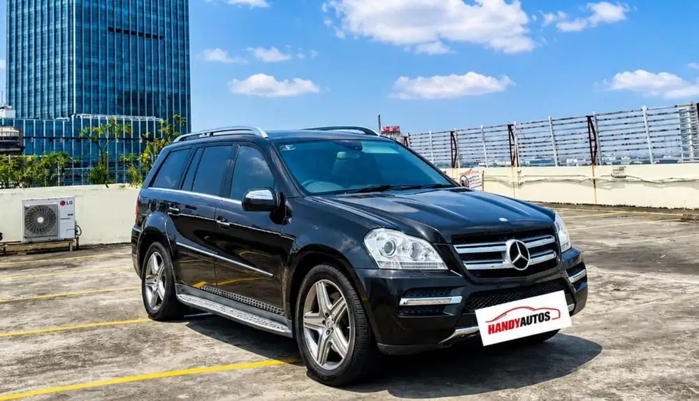 Mercedes Benz GL500 Tahun 2010 Automatic Coklat Metalik
