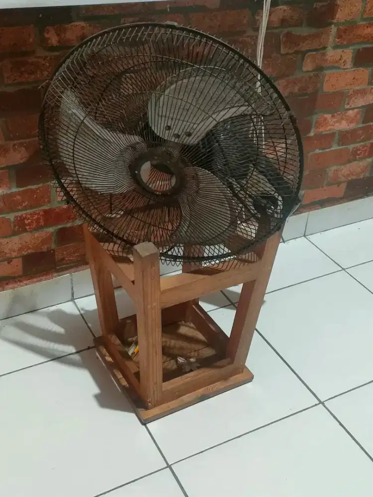 Dijual perlengkapan rumah tangga