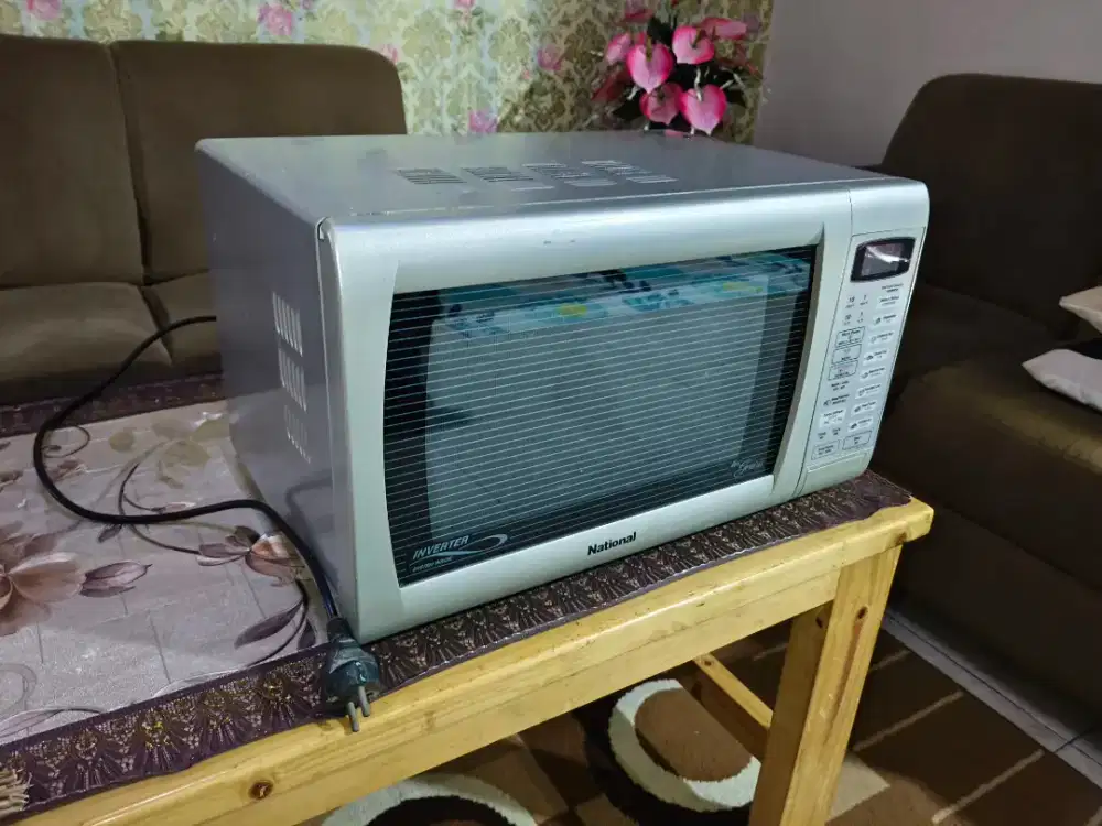 Microwave National Inverter + Grill 23L