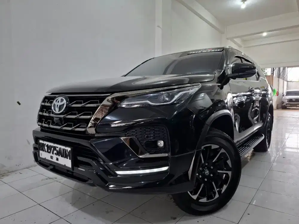 TOYOTA FORTUNER 2.8 GR SPORT SOLAR, 2022