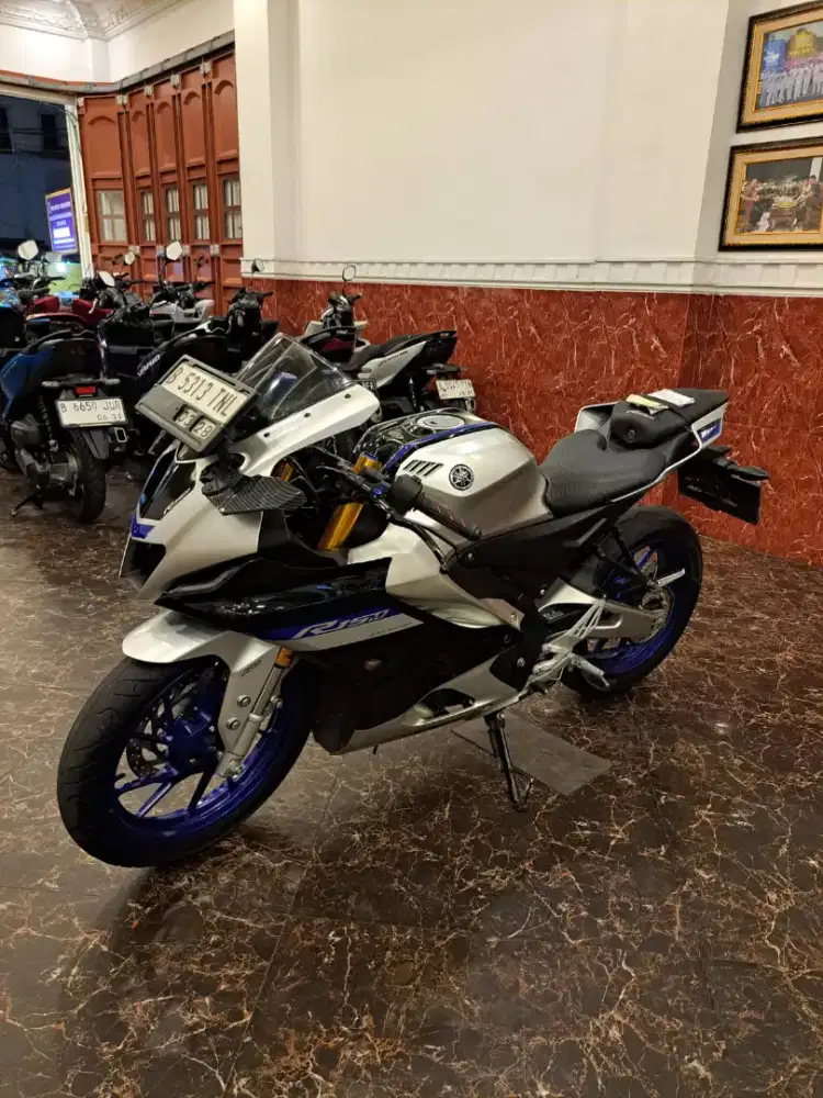 DP PROMO YAMAHA R15 M TH 2023 KTP DAERAH RUMAH KONTRAK BISA KREDIT