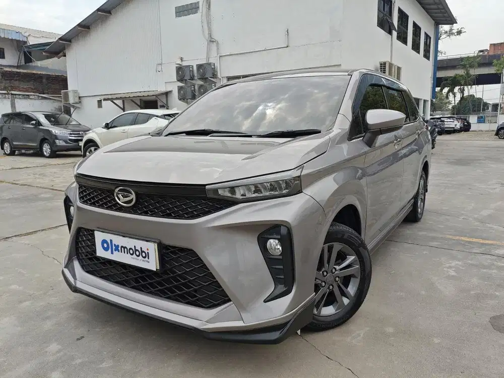 Pajak Panjang - Daihatsu Xenia 1.3 R ADS Bensin-AT 2023