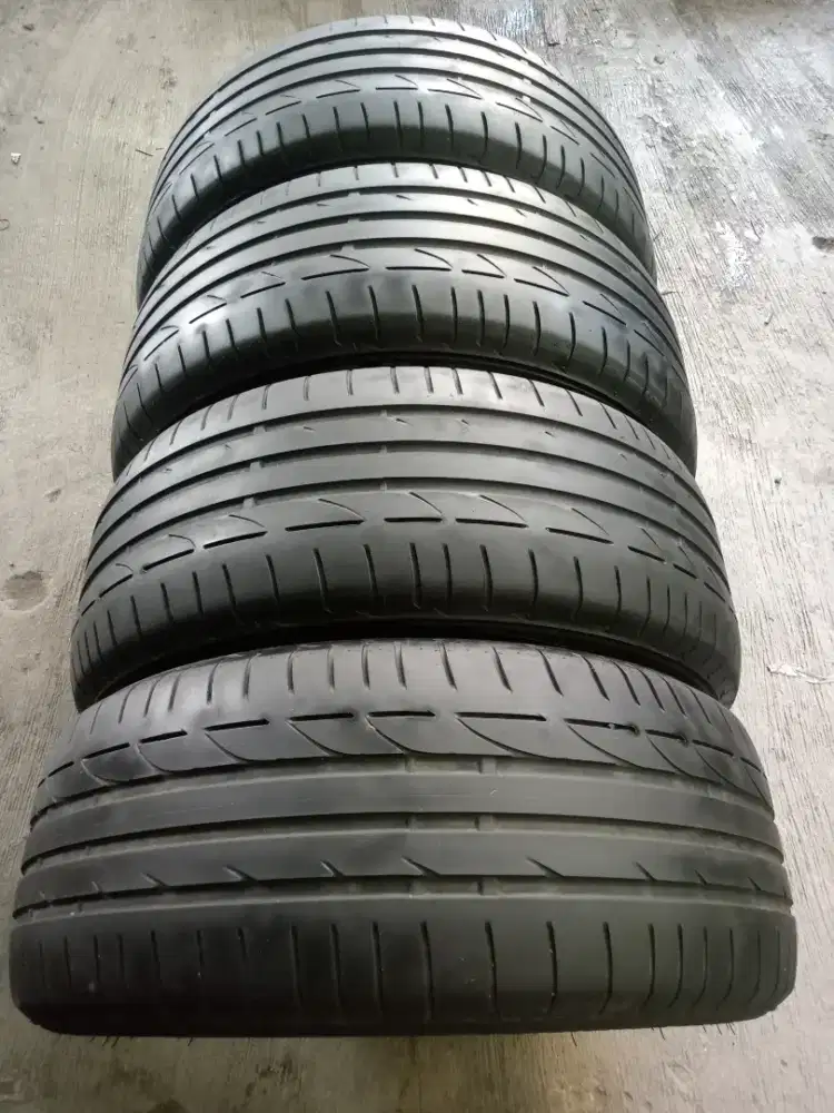 Bridgestone Potenza 225 50 R17